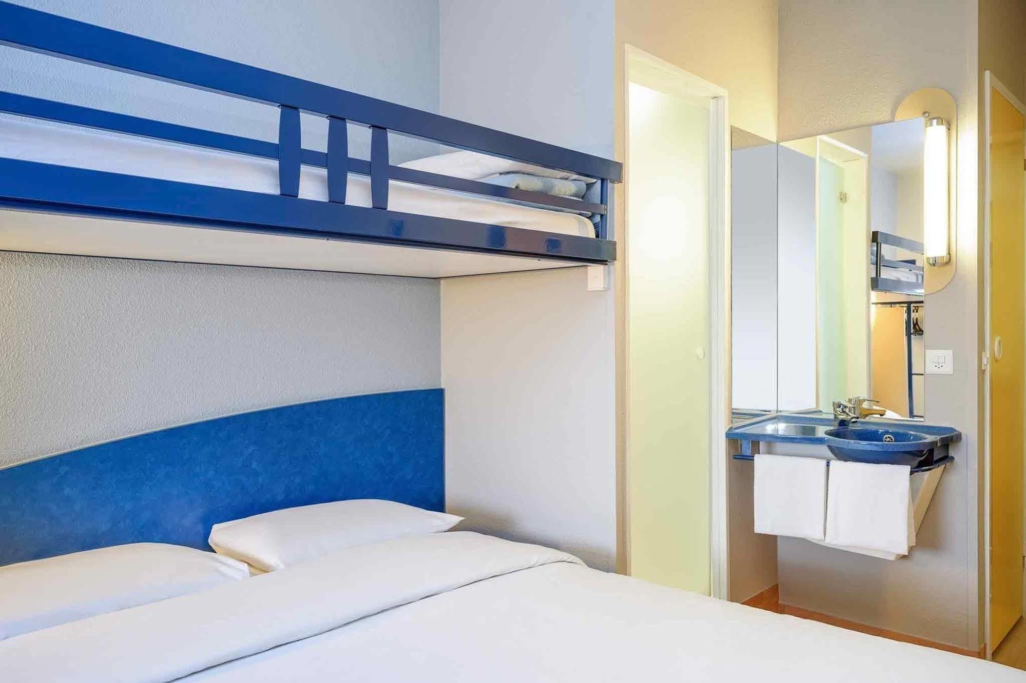 Ibis Budget Geneve Aeroport Vernier Kültér fotó